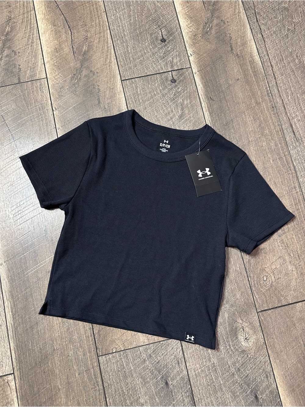 Under Armour Black Ribbed Crop Top